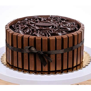 KitKat cake